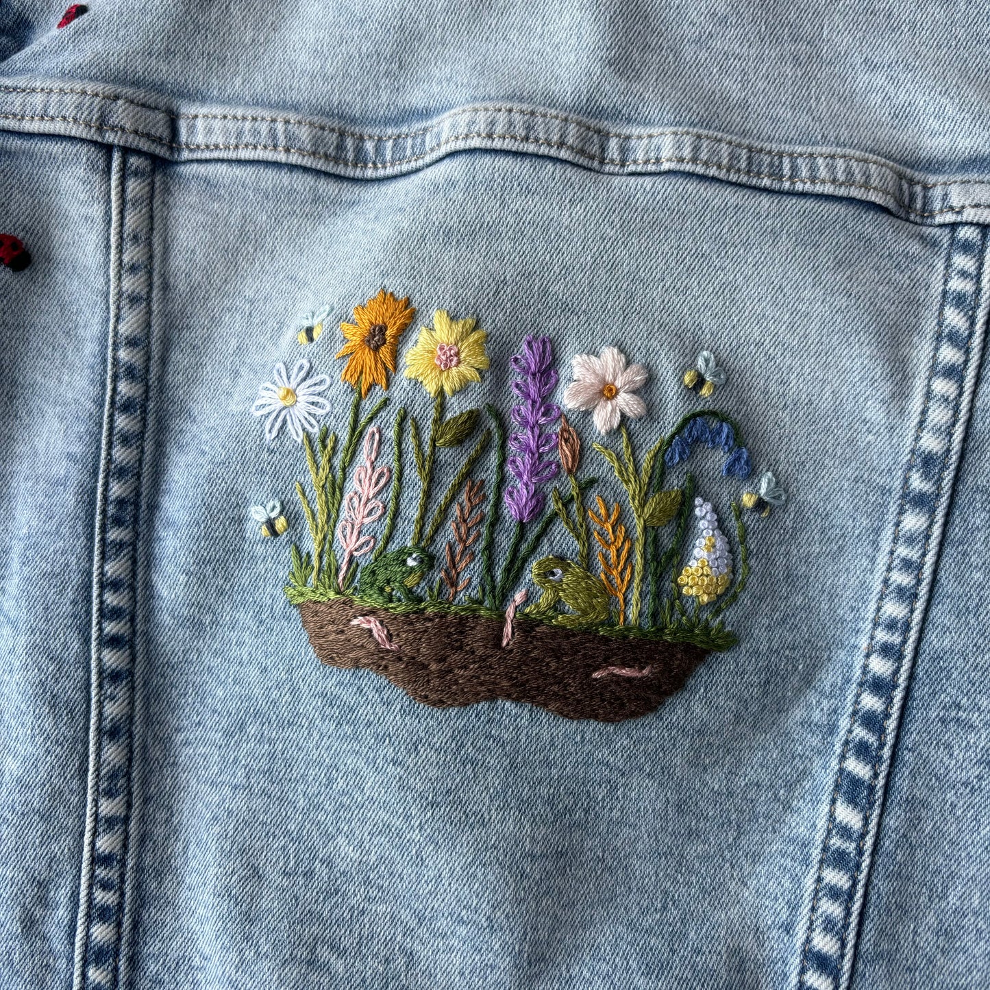 Medium panel embroidery