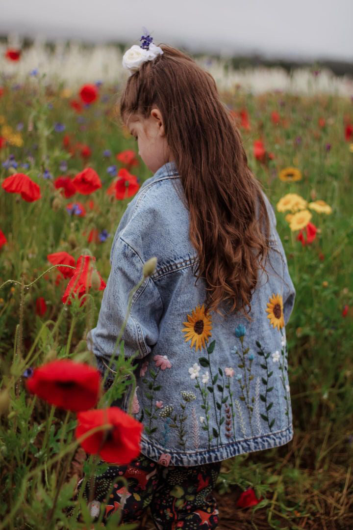 Large panel embroidery