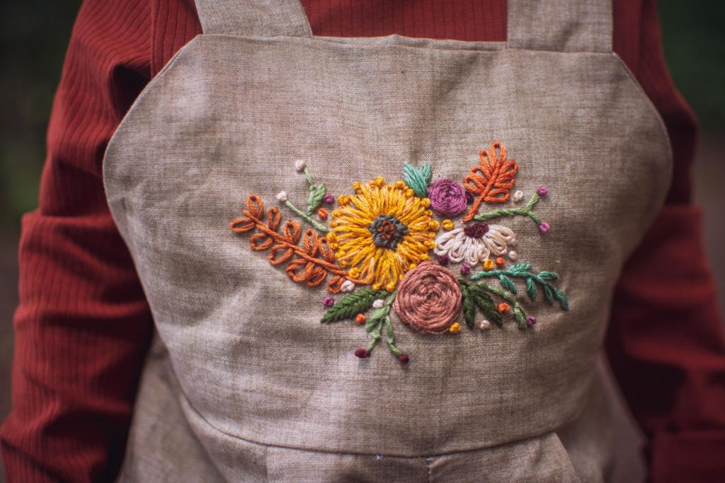 Medium panel embroidery