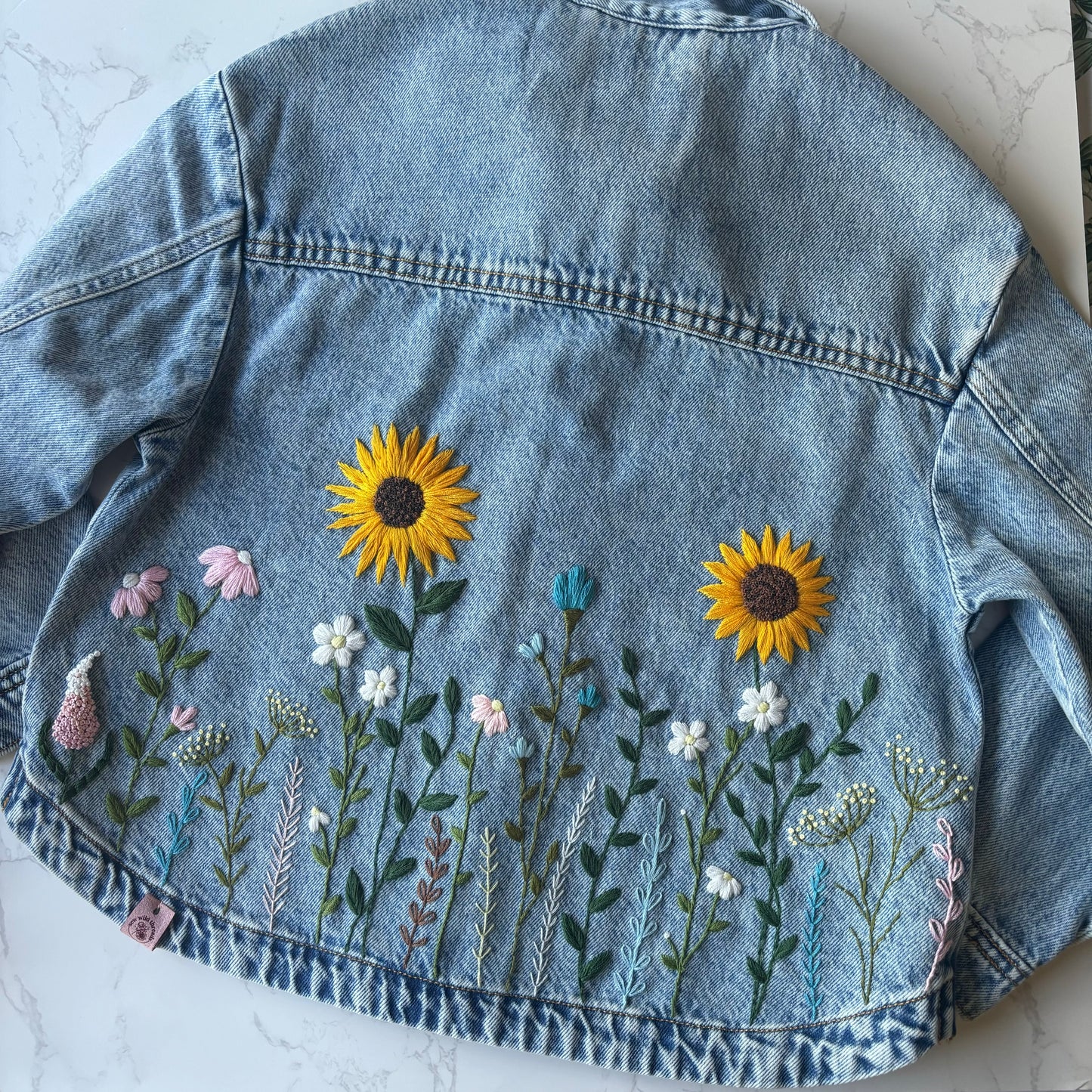 Large panel embroidery