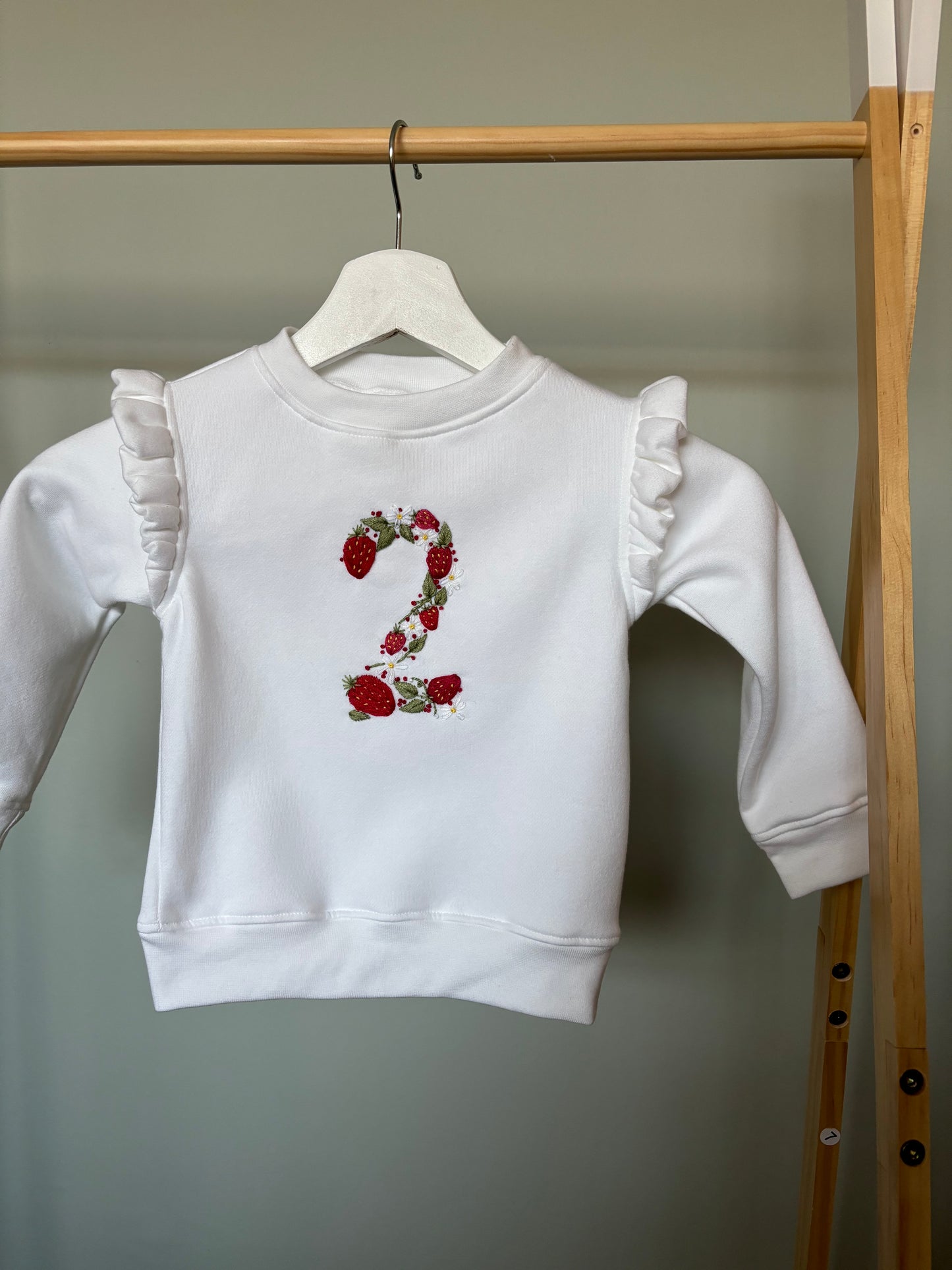 Medium panel embroidery